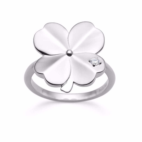 Ring i Sterlingsølv med Firkløver og Zirkoniasten